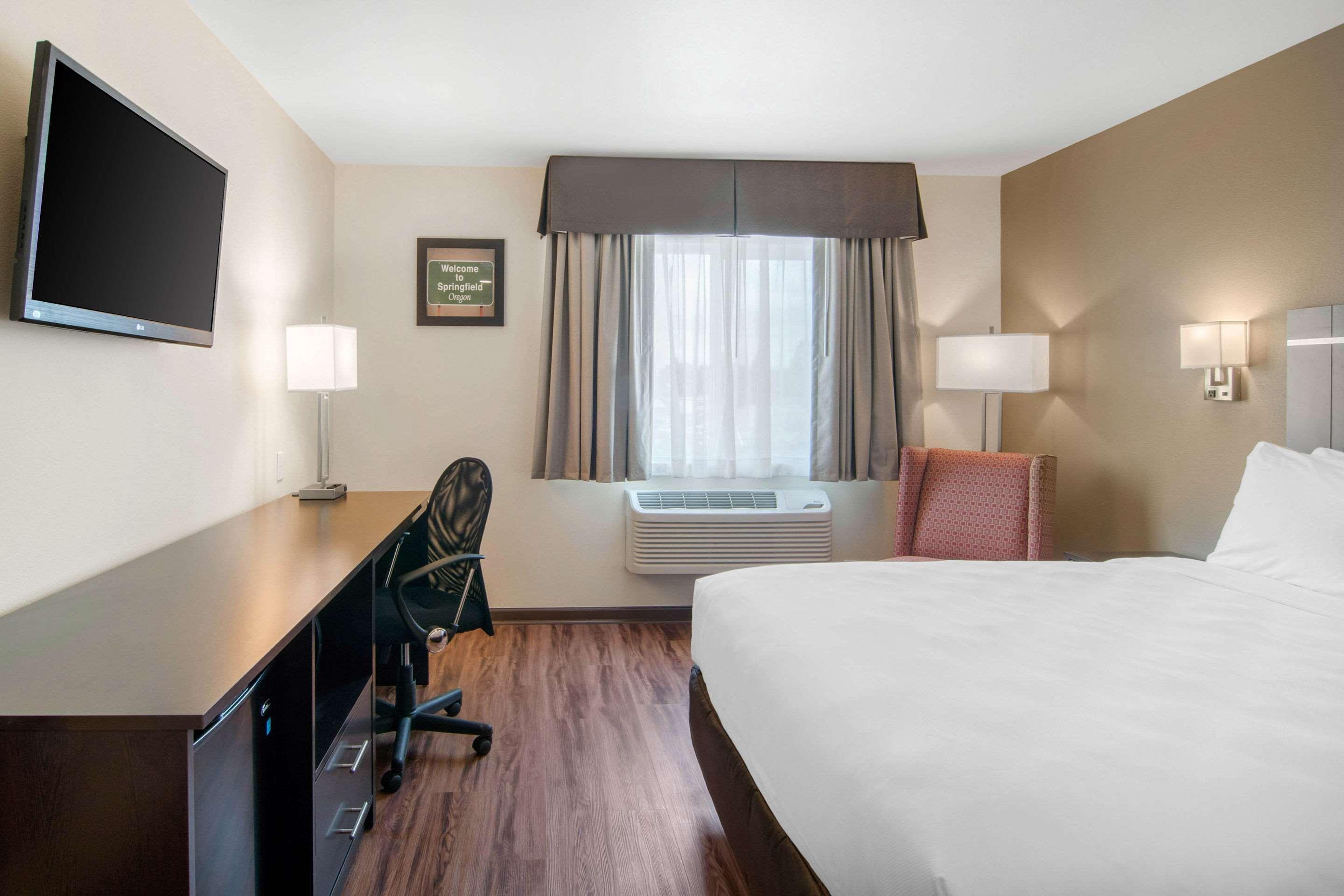Econo Lodge Inn & Suites Springfield Eksteriør billede