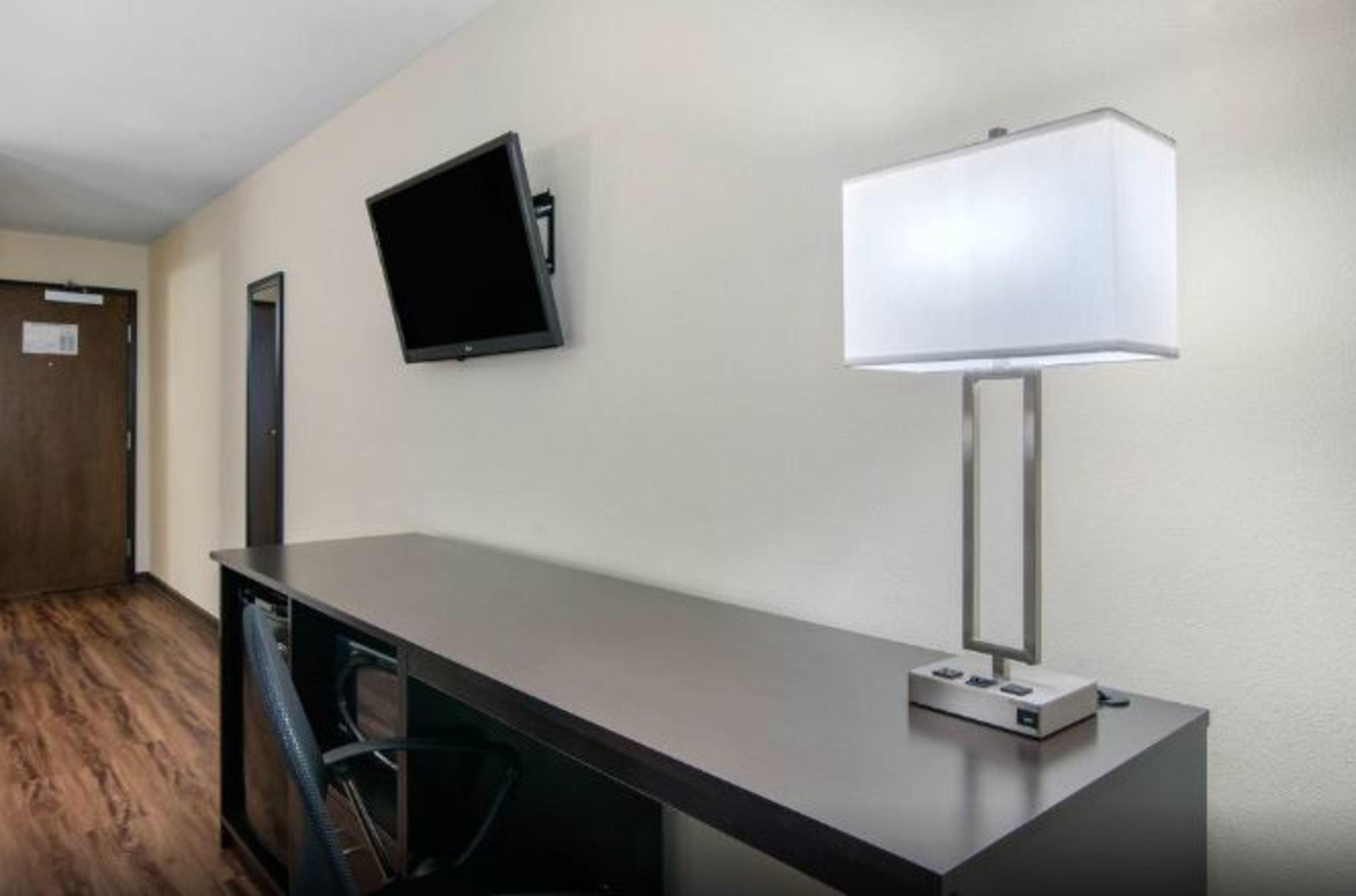 Econo Lodge Inn & Suites Springfield Eksteriør billede