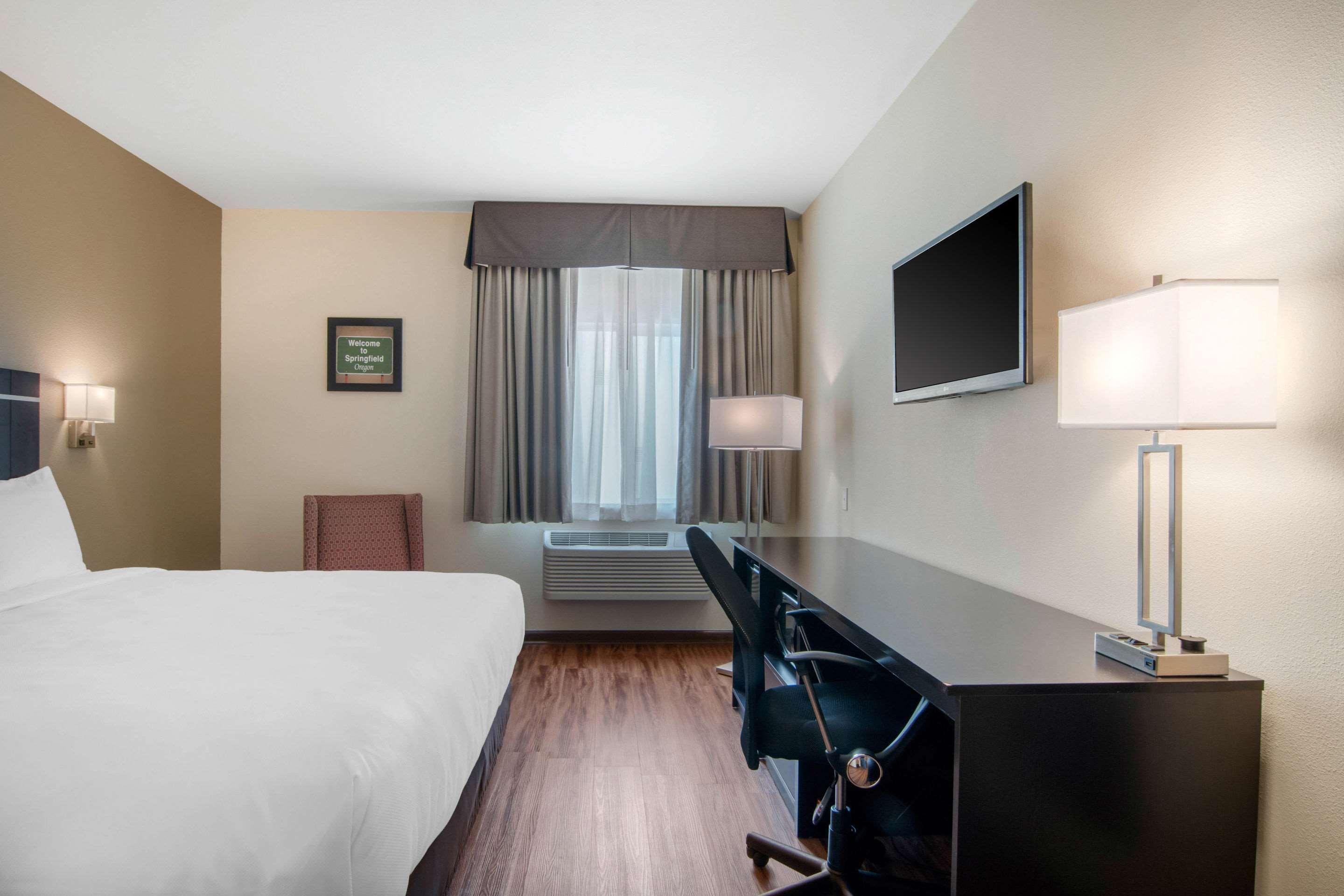 Econo Lodge Inn & Suites Springfield Eksteriør billede