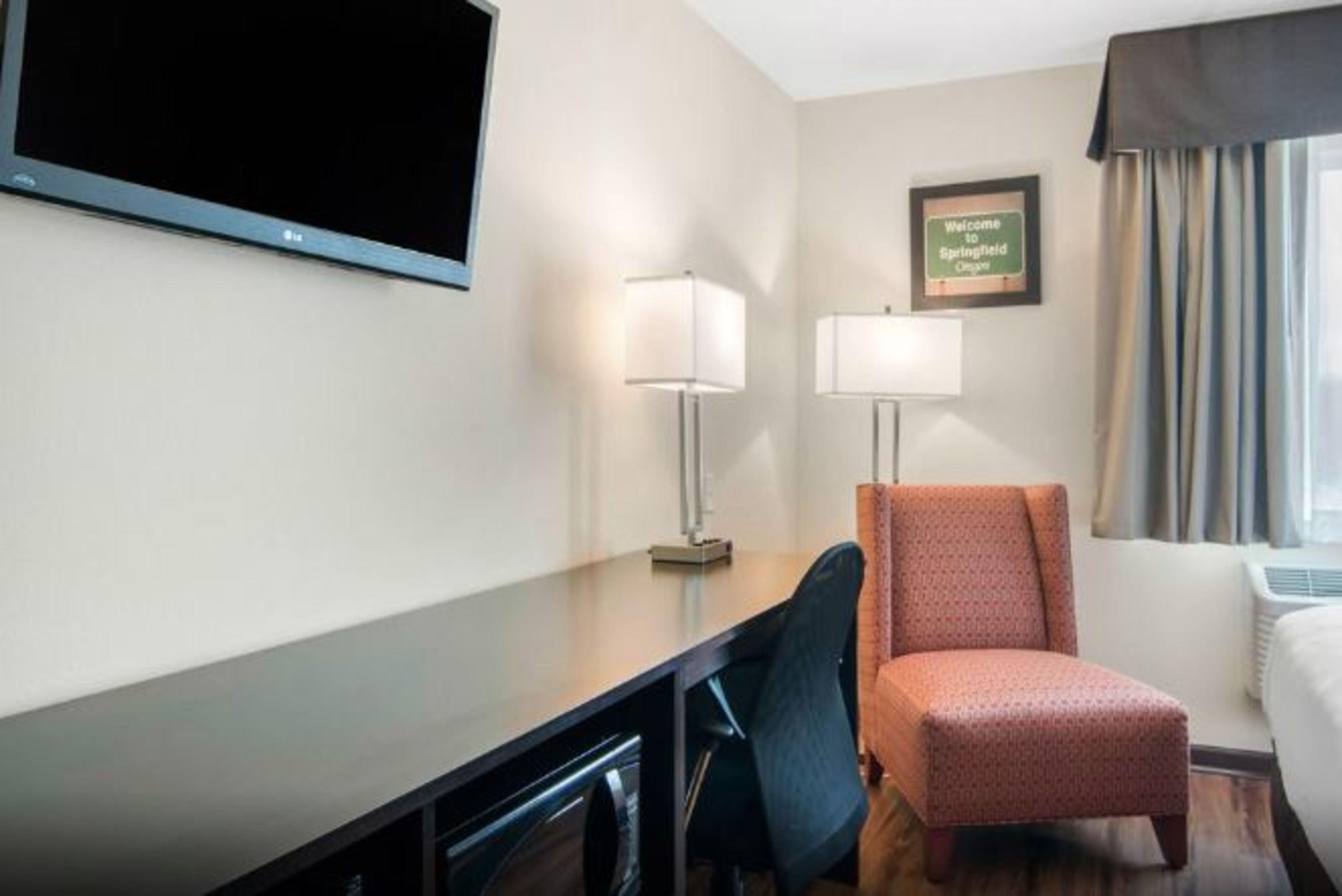 Econo Lodge Inn & Suites Springfield Eksteriør billede