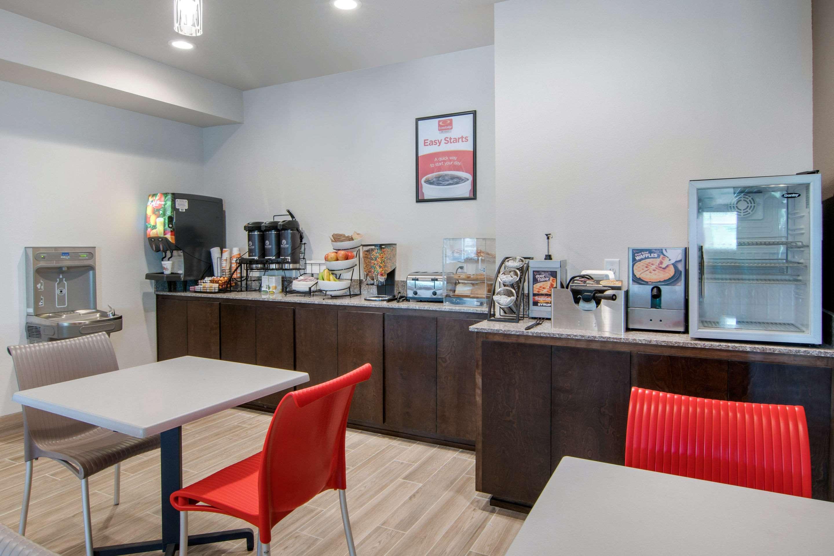 Econo Lodge Inn & Suites Springfield Eksteriør billede