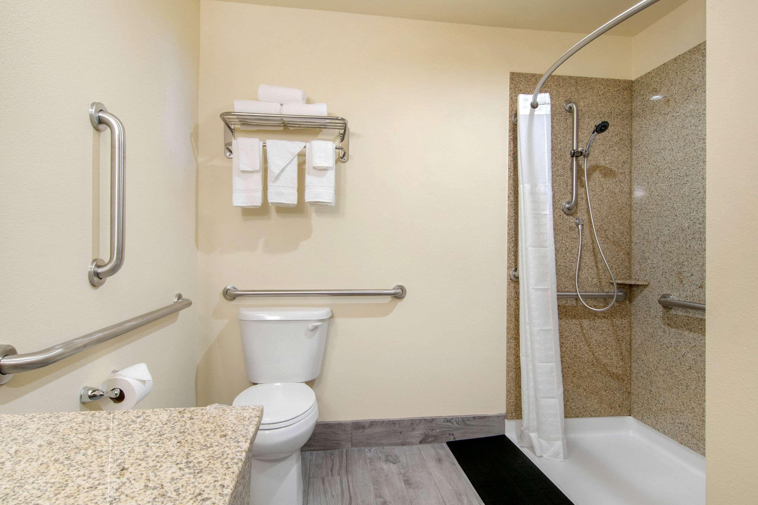 Econo Lodge Inn & Suites Springfield Eksteriør billede