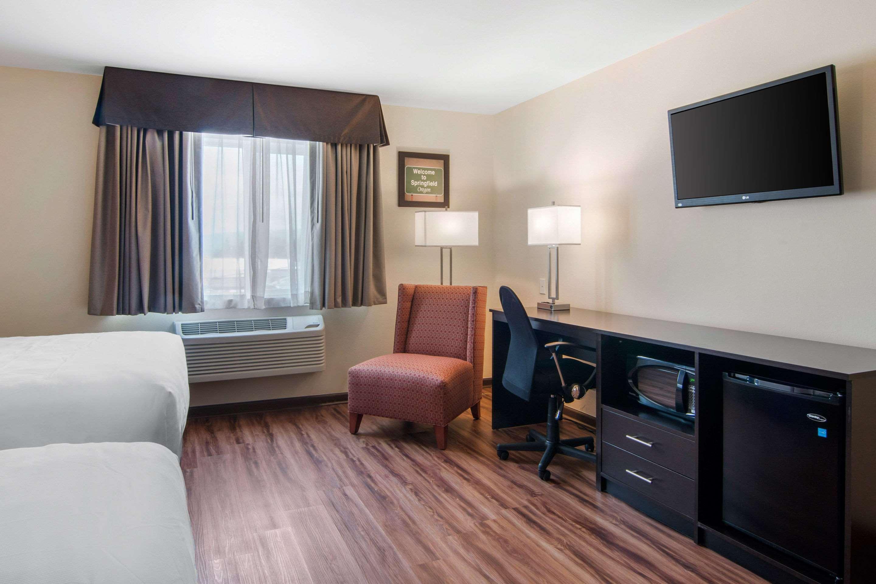 Econo Lodge Inn & Suites Springfield Eksteriør billede